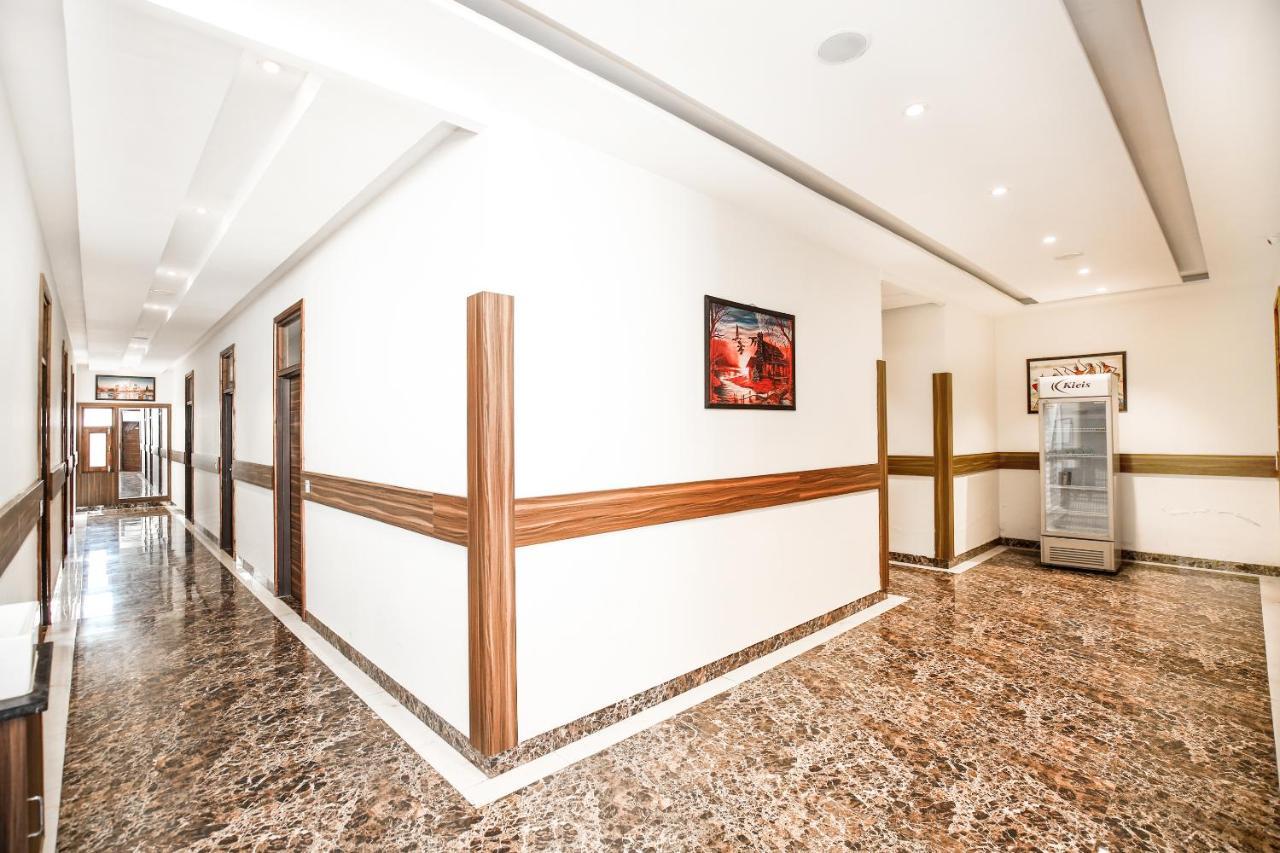 Hotel Woodcrest Zirakpur Chandigarh- Best Family Hotel - Luxurious Rooms - Unit Of Sidham Group Exterior photo
