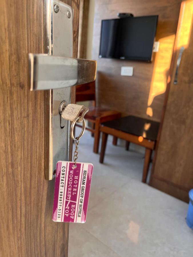 Hotel Woodcrest Zirakpur Chandigarh- Best Family Hotel - Luxurious Rooms - Unit Of Sidham Group Exterior photo